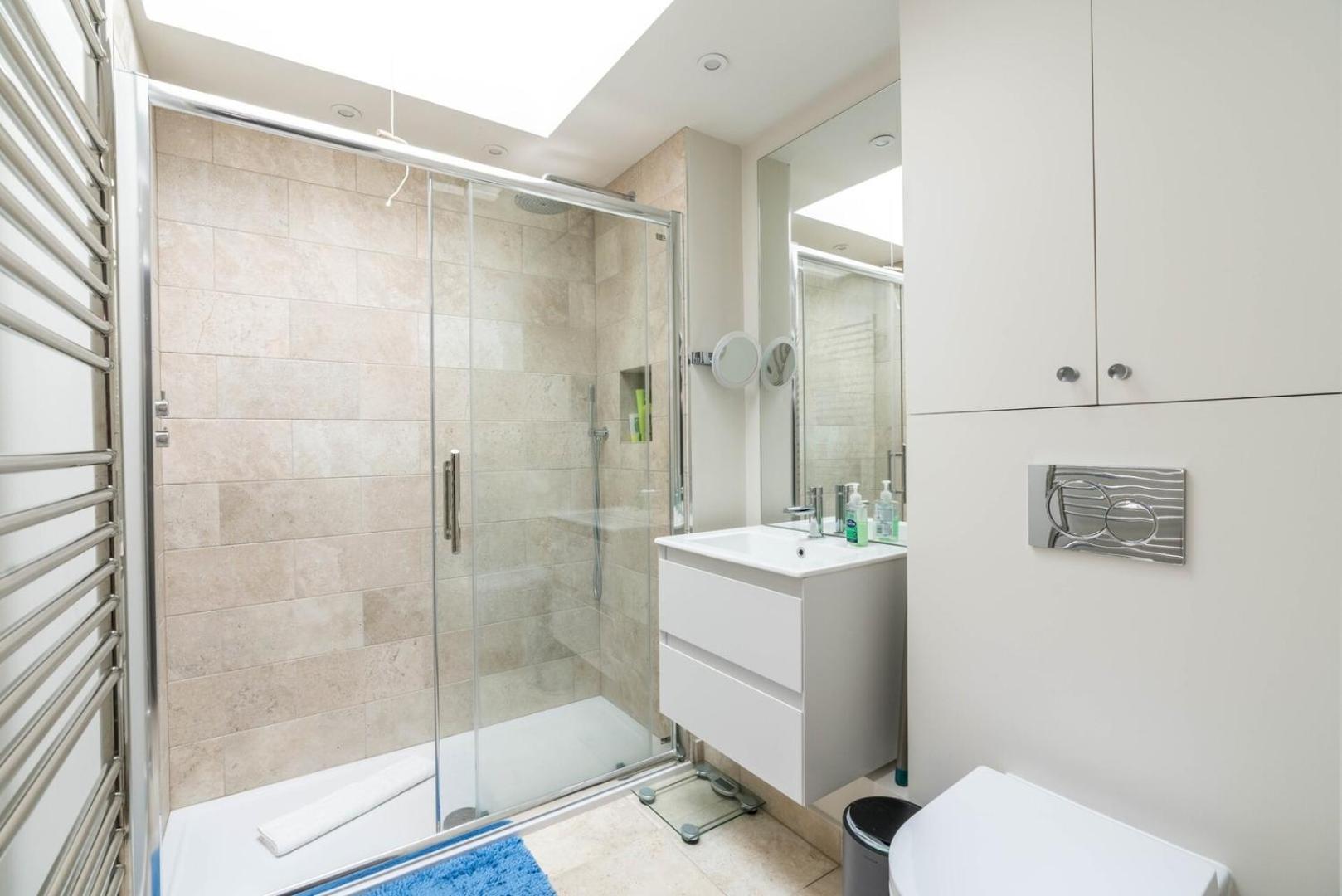Charming 2bd House With Garden In Hammersmith * London