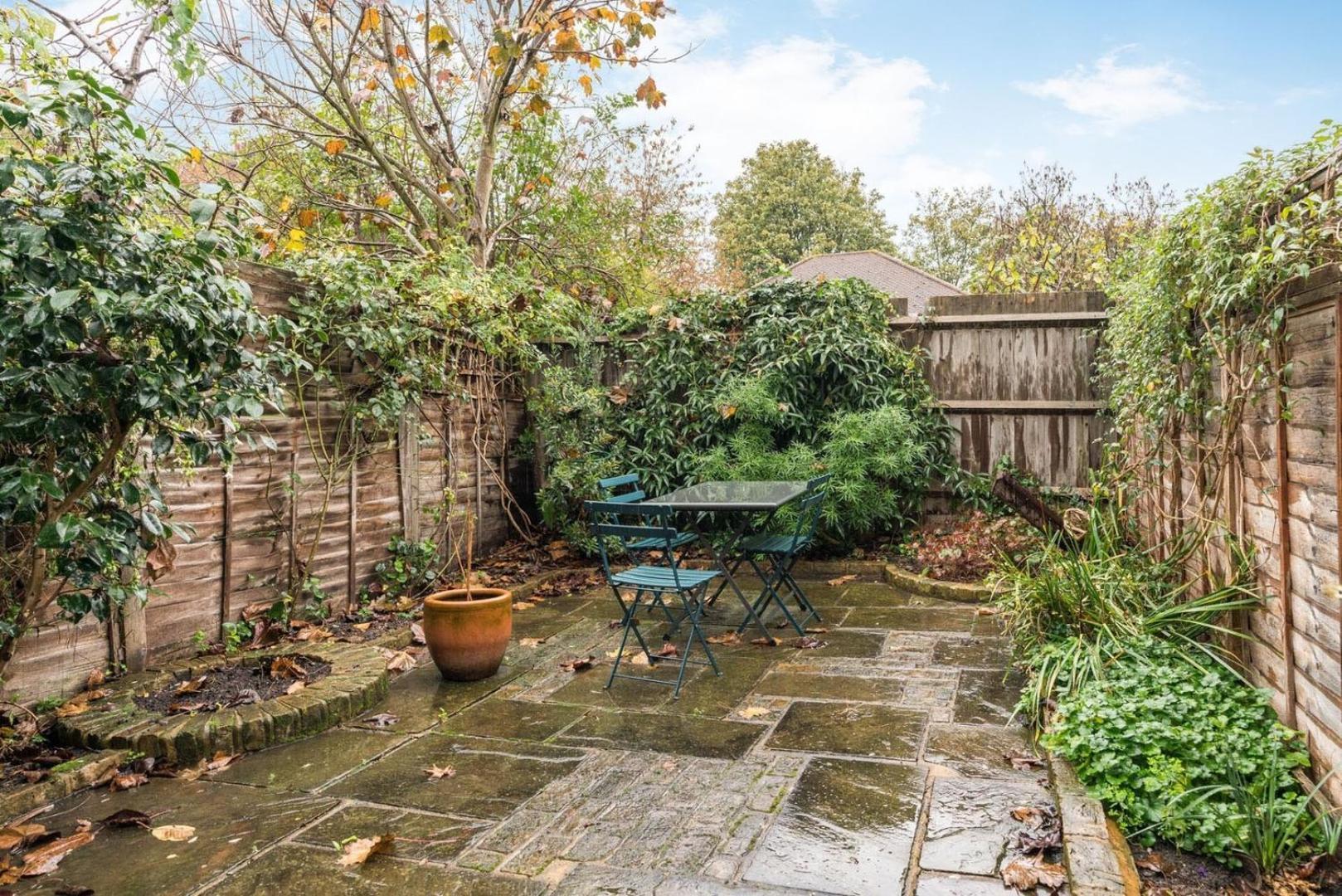 Charming 2bd House With Garden In Hammersmith London
