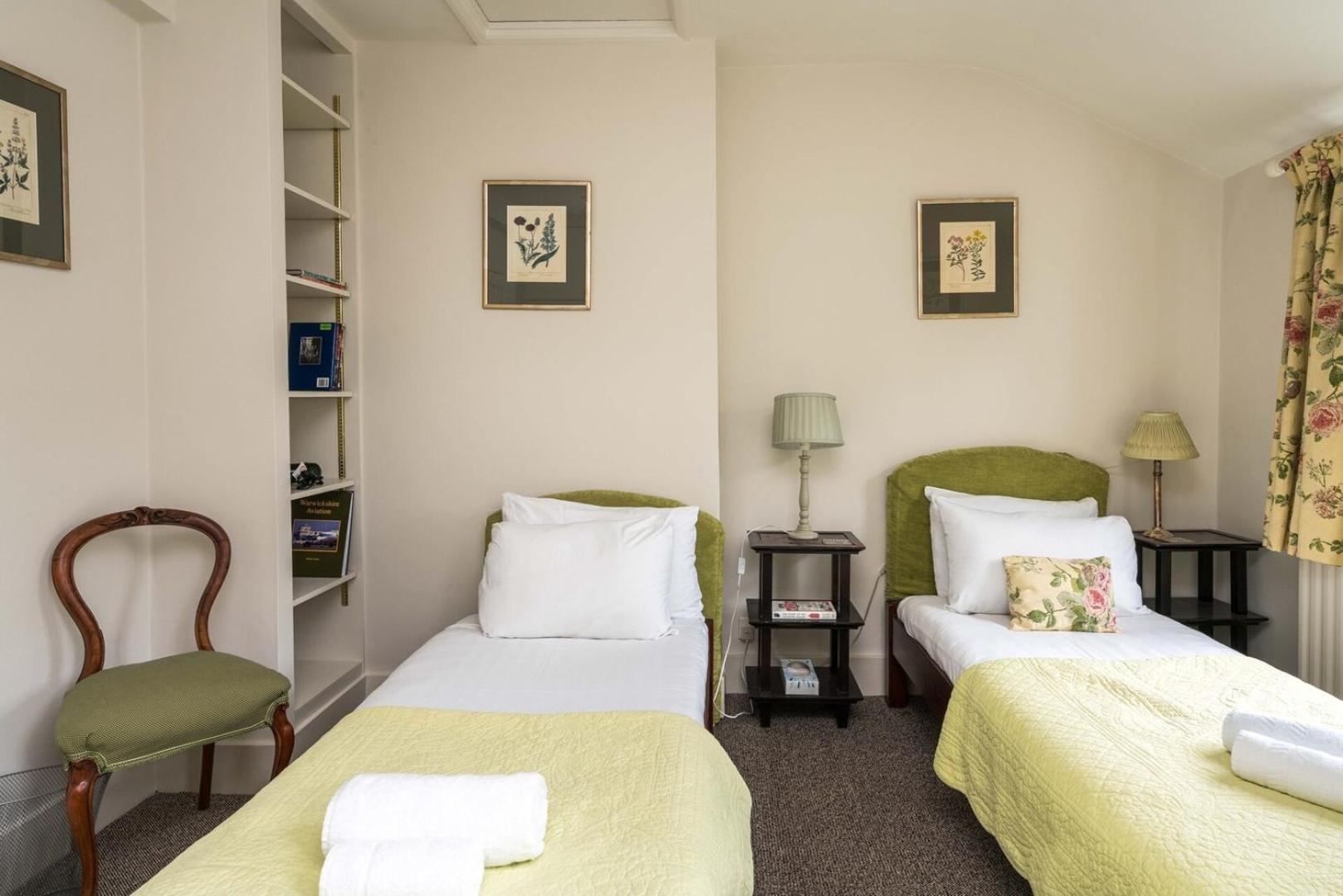 Charming 2bd House With Garden In Hammersmith Apartment *